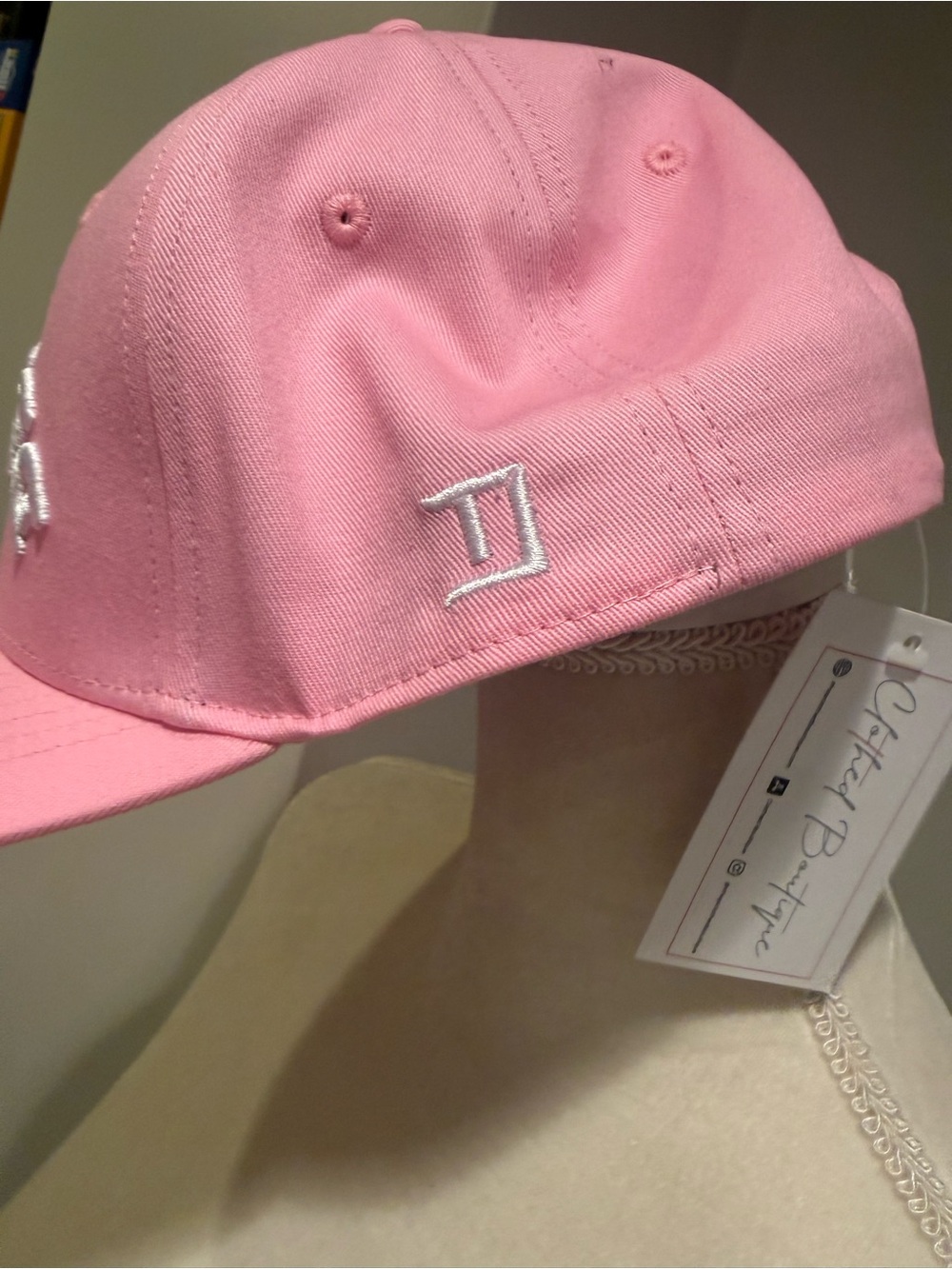 Detroit Pink Baseball Cap - Picture 2 of 4
